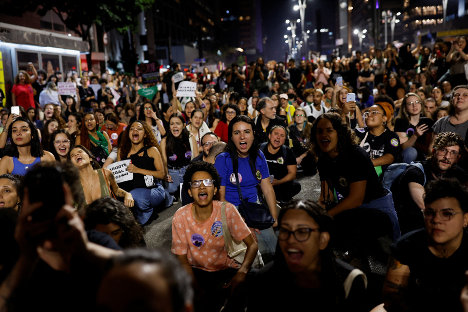 Brésil : Manifestations massives contre la criminalisation de l’avortement en cas de viol