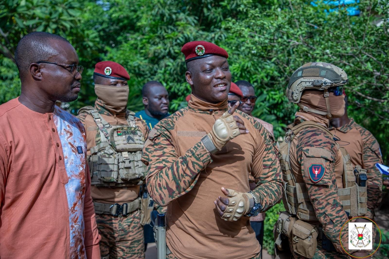 Burkina Faso : Révélations du Président Traoré après l’Incident de Tir à la Télévision Nationale…