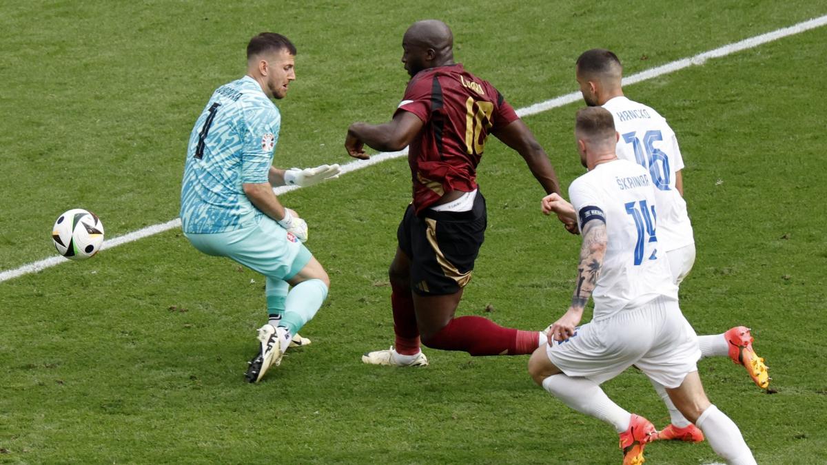 La Belgique subit une défaite surprenante face à la Slovaquie dans le groupe E