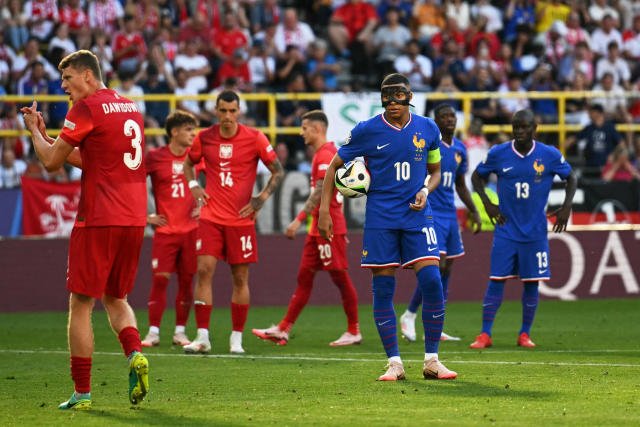 Match nul frustrant pour la France : Mbappé marque mais Lewandowski égalise