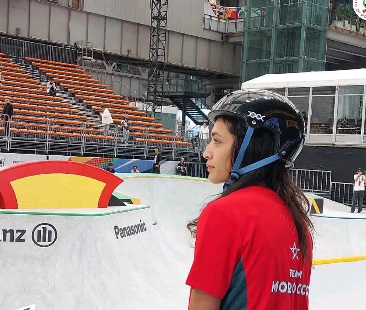 Photo: La Marocaine Aya Asaqas, Première Africaine Qualifiée pour les JO de Skateboard!