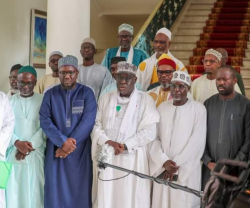 Photo : Le Président Bassirou Diomaye Faye rencontre les imams et oulémas sénégalais à la veille de la Tabaski