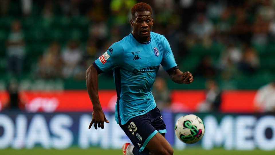 RD Congo : Samuel Essende sur le point de signer avec Augsbourg en Bundesliga
