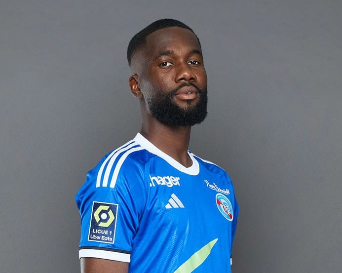 Surprise en Ligue 1 : Jean Eudes Aholou rejoint Angers FC après un départ de Strasbourg