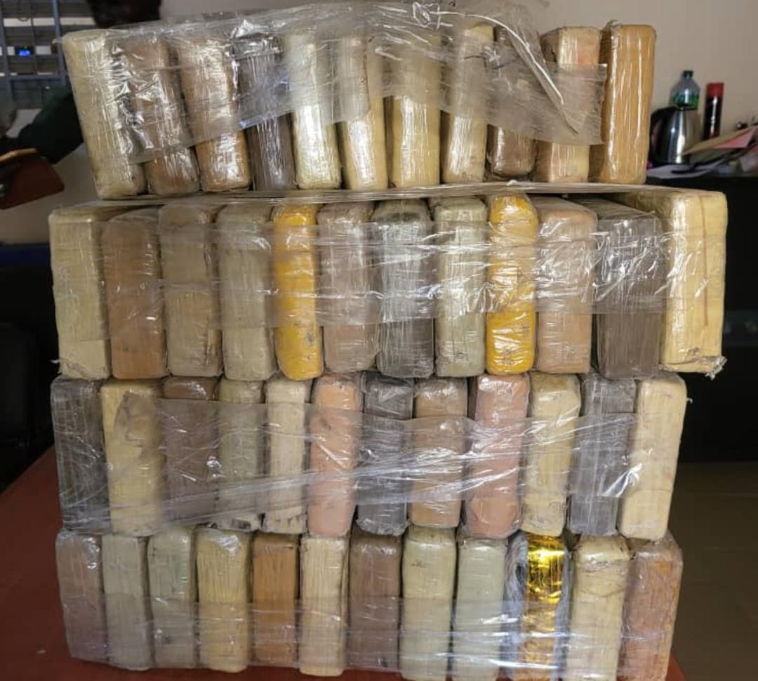 Moussala, AIBD : Saisie de 324 kg de cocaïne,  estimée à 25 milliards…