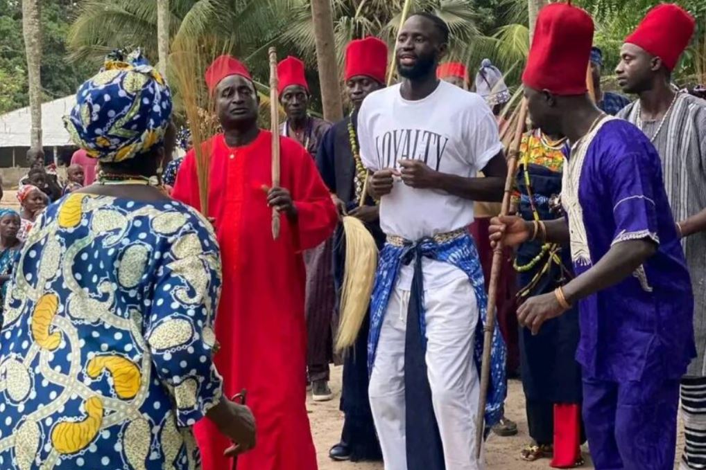 Cabrousse: Cheikhou Kouyaté au village natal de sa mère, l’international en communion avec… (Photos)