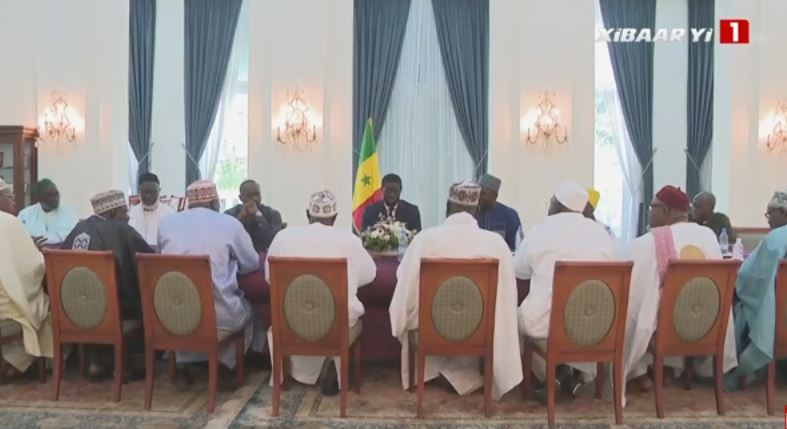 Palais : Les associations des Imams et Oulémas reçues par le président Diomaye… (vidéo)