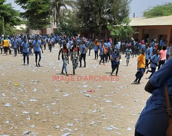 Ecole Amadou Traoré Benne Tally : Les élèves s’en prennent à leurs professeurs en leur lançant des pierres