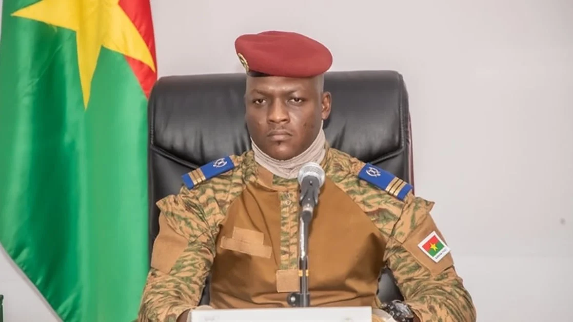 La Matinale Senego : Le Burkina dénonce Amnesty, D.FREEZY provoque, baisse du prix du pain