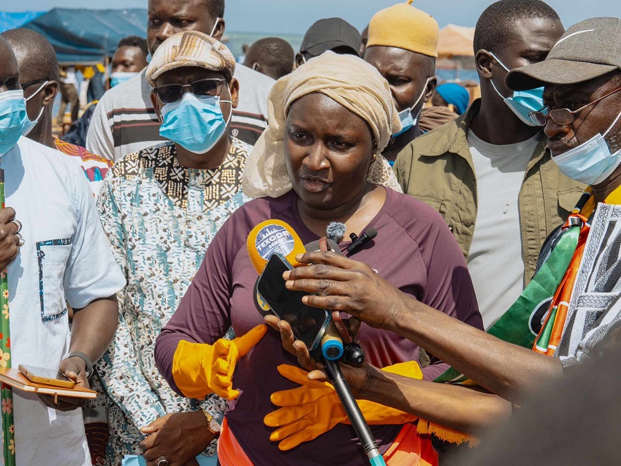 Joal – « Setal Sunu Réew »: La ministre Khady Diène Gaye appelle à « maintenir cette dynamique de solidarité… »