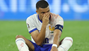 Euro 2024 : Mbappé absent, Deschamps envisage une intervention chirurgicale