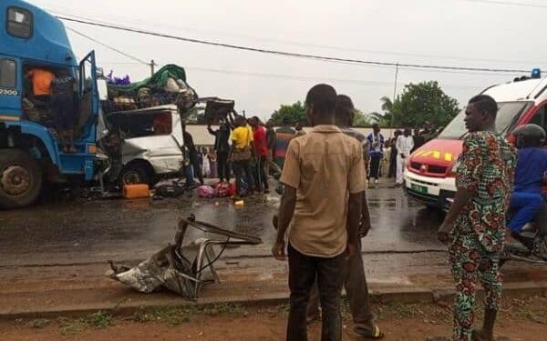 9 morts et plusieurs blessés dans un accident de la circulation au Togo