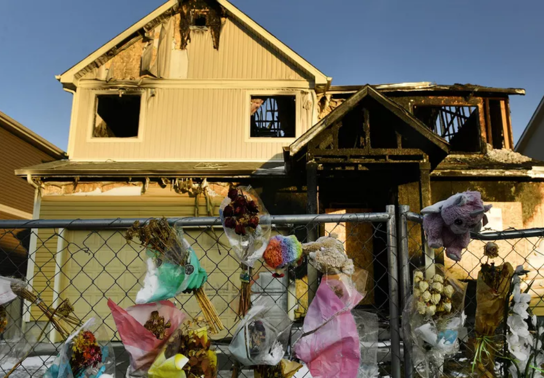 Injustice à Denver: Un incendie criminel tue cinq membres d’une famille, les coupables condamnés