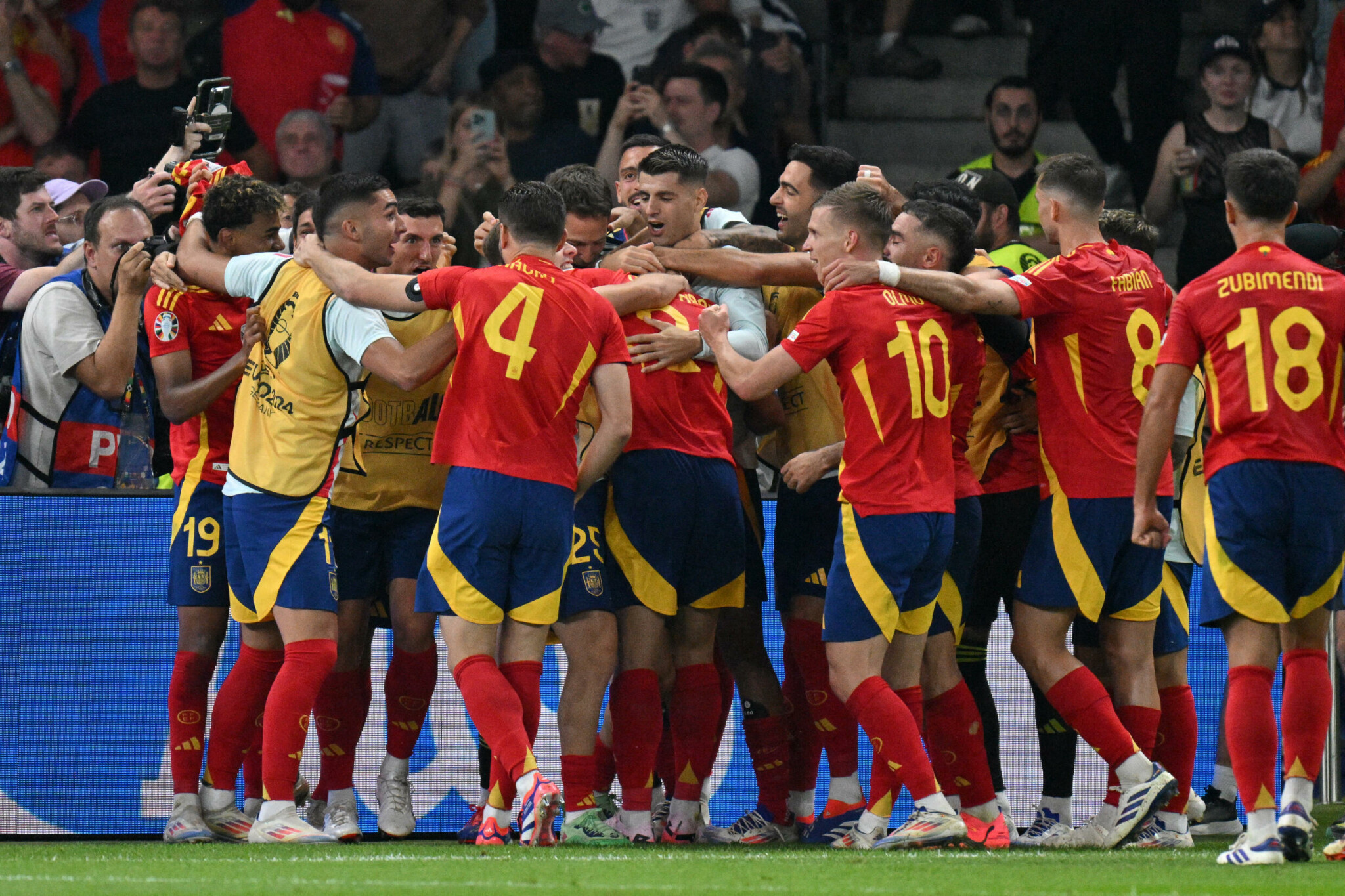 La Roja s’impose : un 4e Euro historique après un final dramatique !