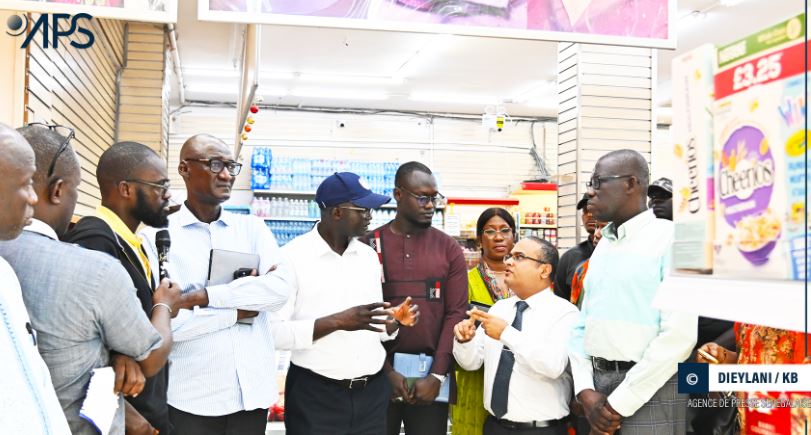 L’hypermarché « Exclusive » : Le ministre du Travail ordonne ‘’la fin immédiate’’ des contrats de prestation de services…