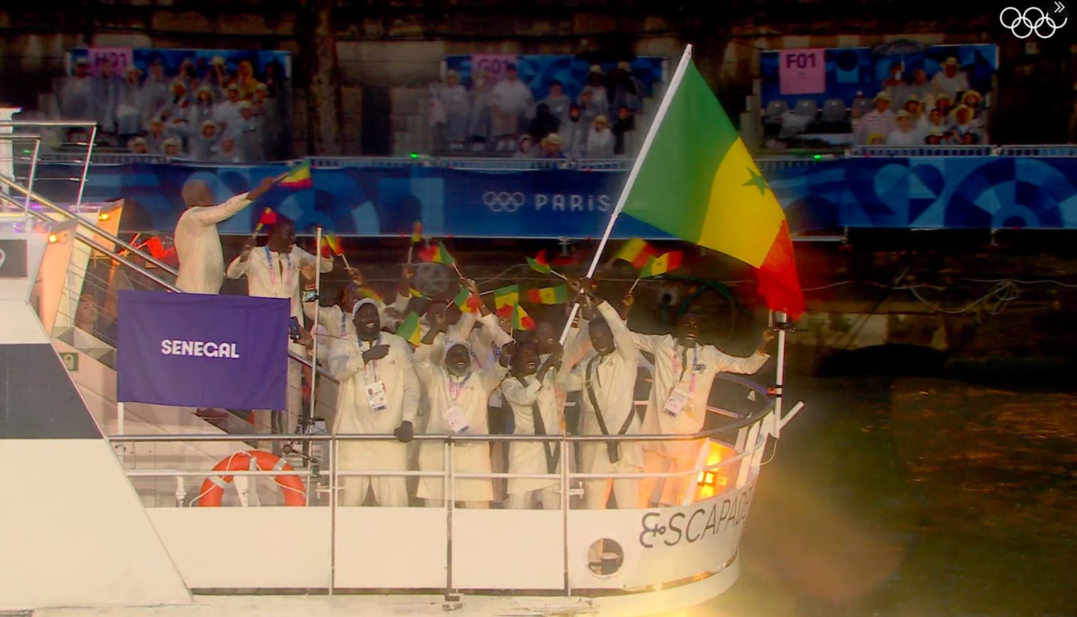 Cérémonie d’ouverture des JO: Le passage de la Team Sénégal sous les yeux du Président Bassirou Diomaye Faye