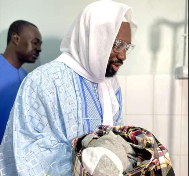 Fatick : Bébé Achoura honoré par le khalife de Cheikh Mouhidine Samba Diallo (Photos)
