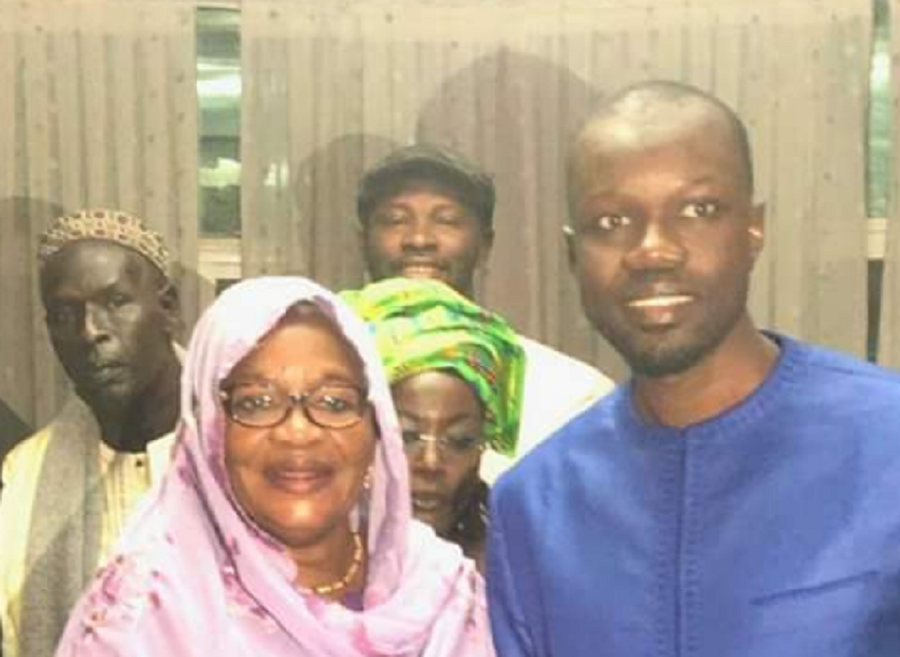 « S’il y a des entrepreneurs qui méritent d’être financés, ce sont ces jeunes.. », Sonko oriente les déguerpis vers Aida Mbodji(DER)