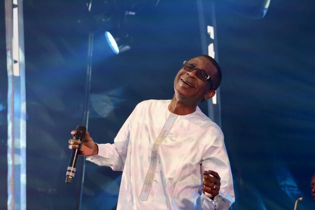 (6 photos) Youssou Ndour’s unforgettable concert in France!