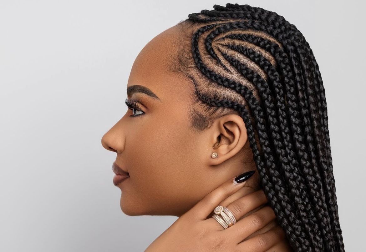 Découvrez les nouvelles tresses sophistiquées de Racky Aidara…