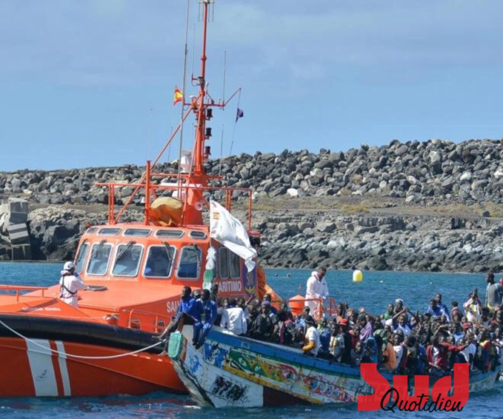 Opération de sauvetage en mer : 124 migrants secourus par la Marine ...