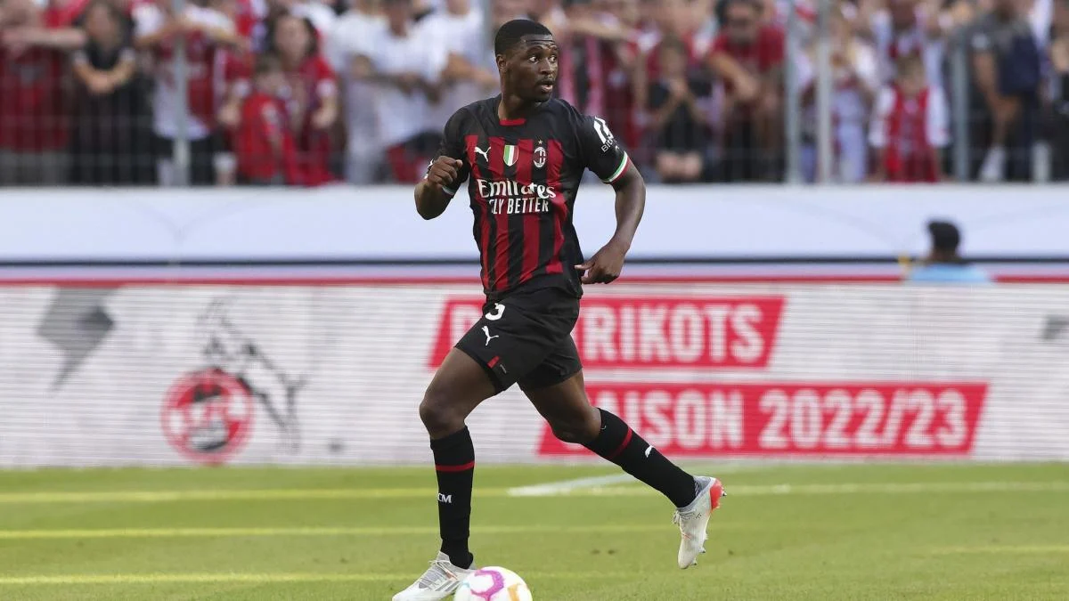 Saint-Etienne sur le point de signer Fodé Ballo-Touré pour renforcer son effectif
