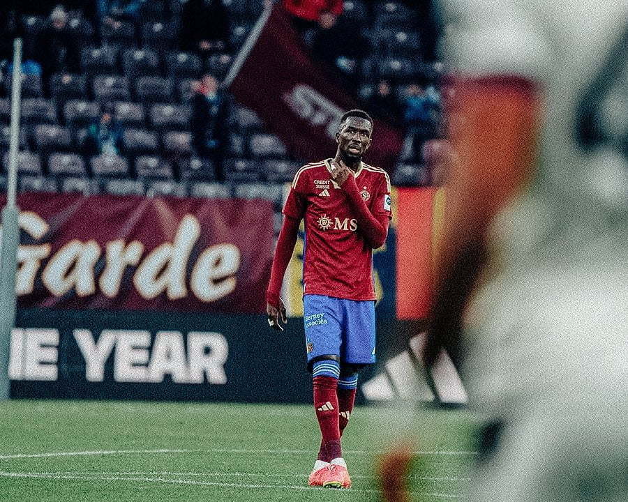 Samba Diba quitte le Servette FC pour la Grèce : Nouveau chapitre en première division