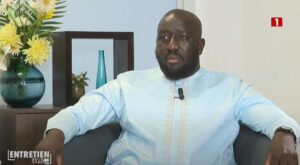 Alioune Sall: « La Poste emploie 3500 agents pour une entreprise qui devait fonctionner avec maximum 2000 agents »