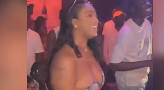 L’actrice Fa Bintou à la soirée de Waly : Sa tenue choque la toile… (vidéo)