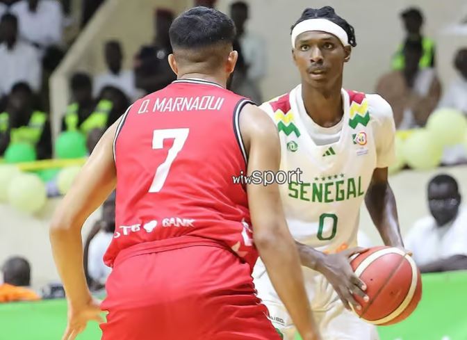 Basket – Amical: Les Lions du Sénégal dominent la Tunisie (66-64) pour le Game 1, Revivez le match !