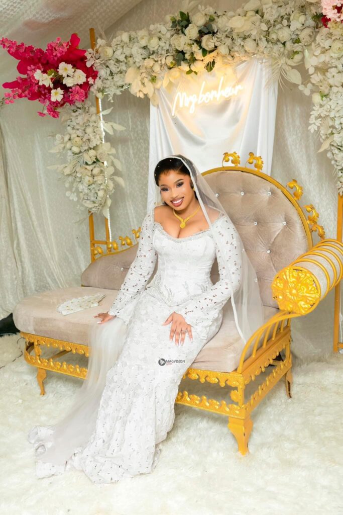 (14) Photos : Magnifiques Images du Mariage de Linda dans La Déchéance