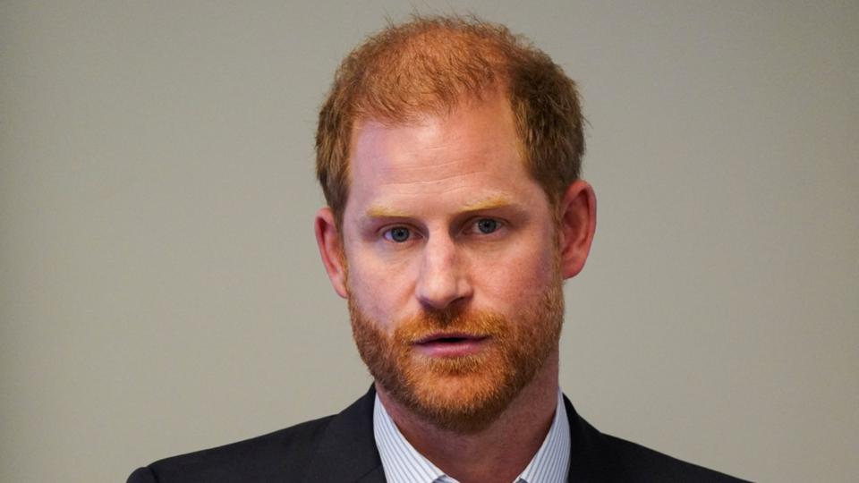 États-Unis : Le Prince Harry suscite la curiosité avec sa visite à un salon de tatouage