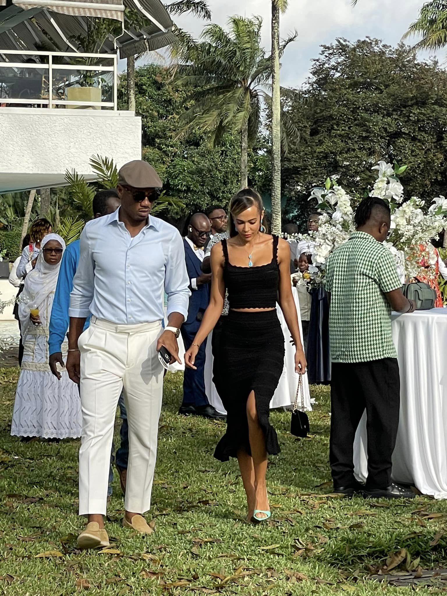 Mariage de Kerozen : Didier Drogba et la rencontre surprenante avec une personnalité locale