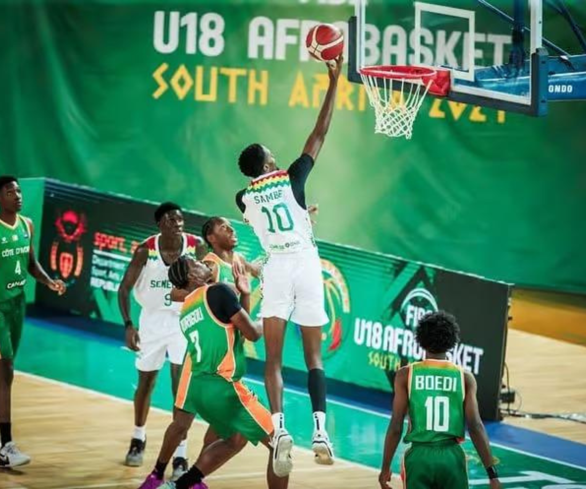 Rebondissement en demi-finale de l’Afrobasket U18 : un duel intense entre le Sénégal et le Mali
