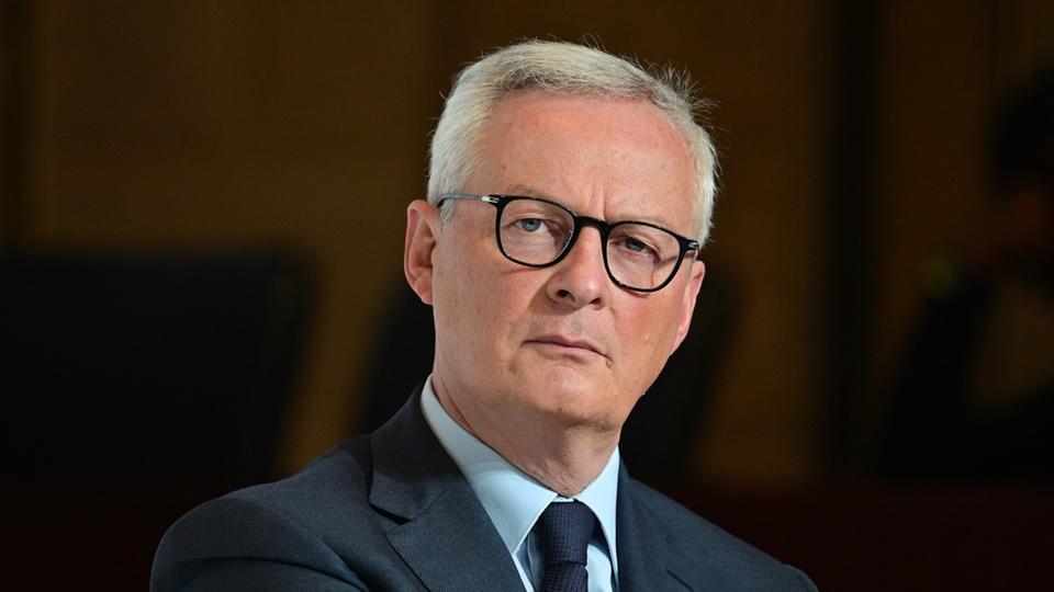 Suisse : Controverses autour de l’arrivée imminente de Bruno Le Maire à l’Université de Lausanne