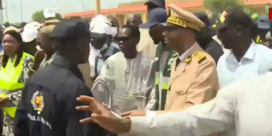 Baba Maal devant Ousmane Sonko : « Cela m’a apporté une grande joie… »(vidéo)