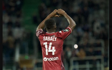 Fc Metz: Cheikh Tidiane Sabaly célébré par ses coéquipiers après son premier triplé (Vidéo)