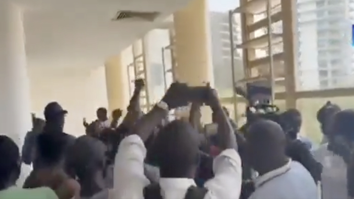 Le président de l’Assemblée, Amadou Mame Diop, fait évacuer le public de l’hémicycle, Amadou Ba réagit
