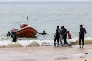 Naufrage de la pirogue à Mbour, une rescapée retrace le film du drame : « Après 5 km de traversée, le capitaine… »