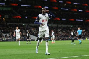 Tottenham: Pape Matar Sarr inscrit son premier but de la saison (vidéo)