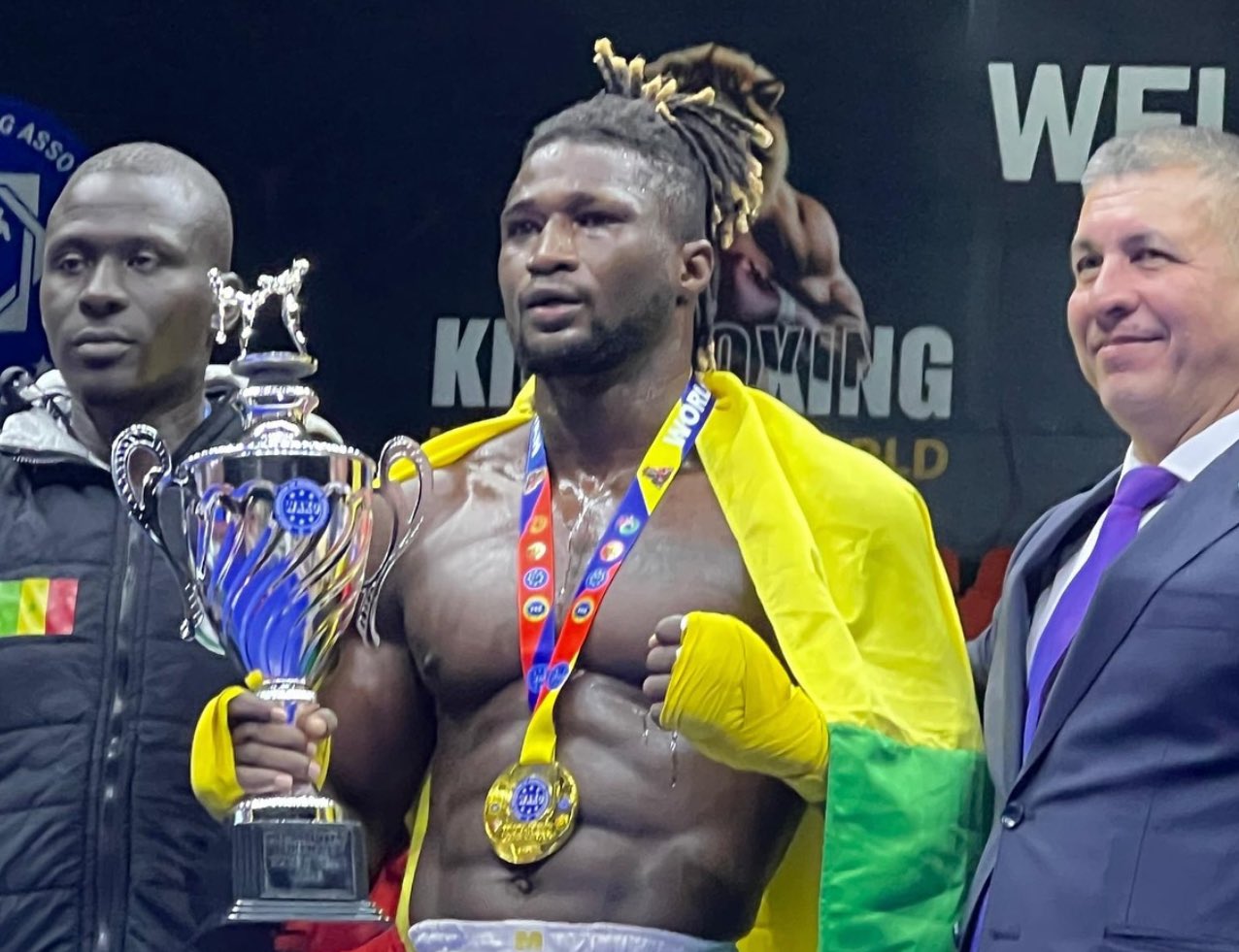 Ouzbékistan: Mouhamed Tafsir Ba champion du monde de kick-boxing, Ndeye Khady Diallo Vice-Championne !