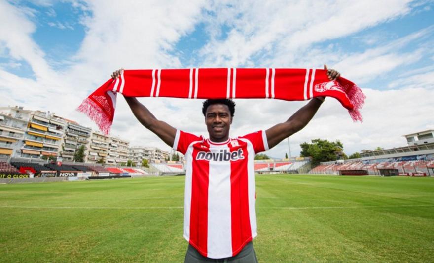 Officiel: Moussa Wagué retrouve un club