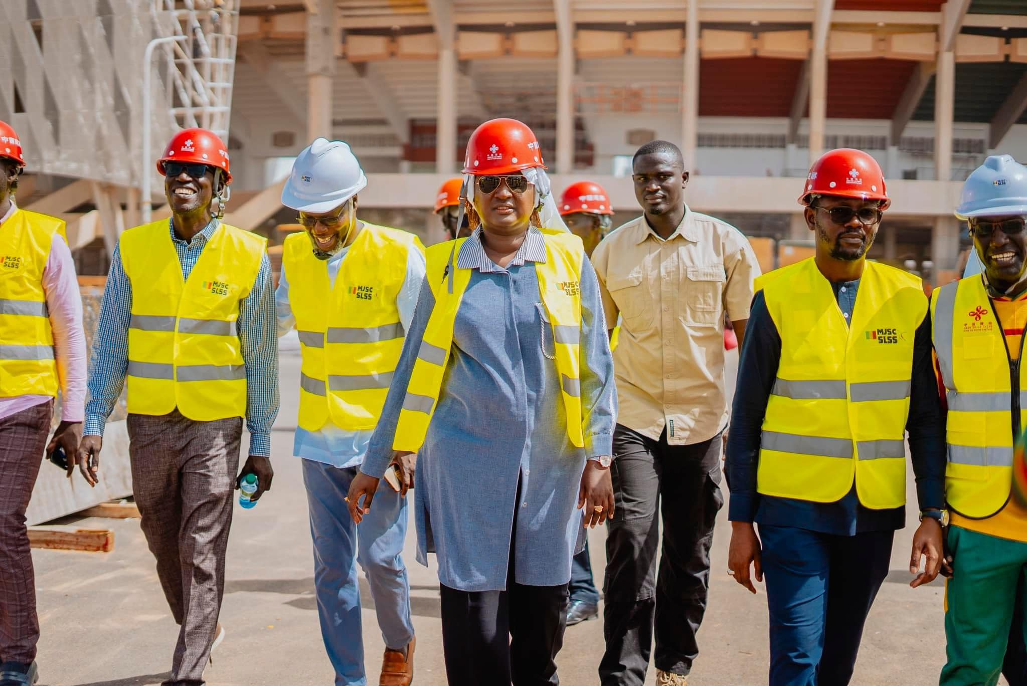 Réhabilitation du stade Léopold Sédar Senghor: La ministre Khady Diène Gaye satisfaite de l’état d’avancement des travaux (Photos)
