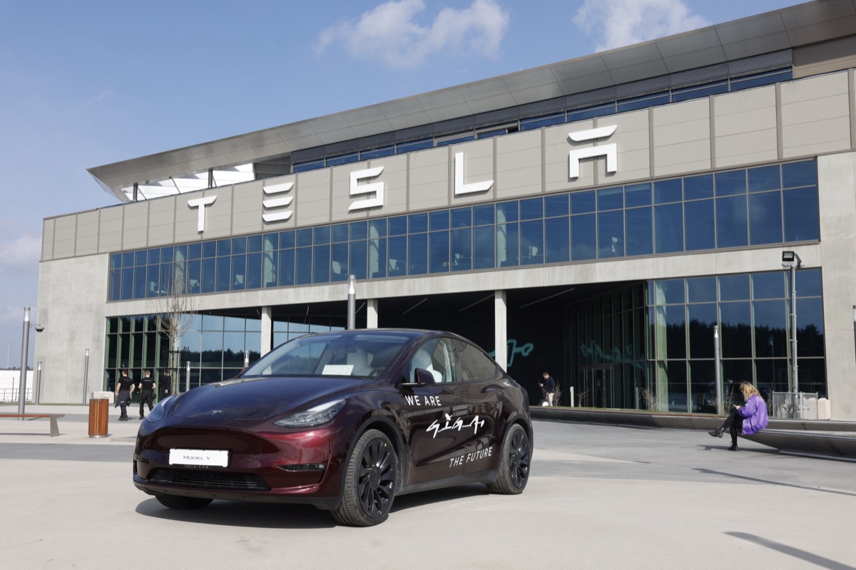 Allemagne : la visite controversée de dirigeants Tesla chez des employés en arrêt maladie