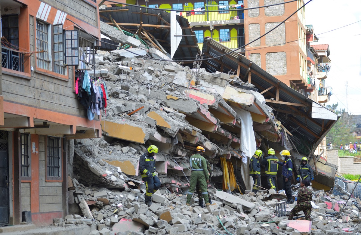 Effondrement d’un immeuble à Nairobi, Kenya : plusieurs personnes piégées