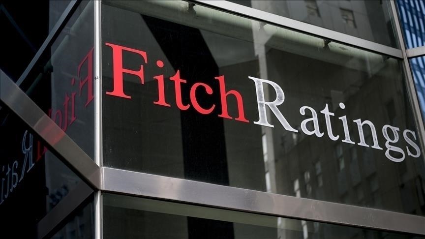 France : Fitch maintient la note de crédit à ‘AA-‘ mais sous perspective négative