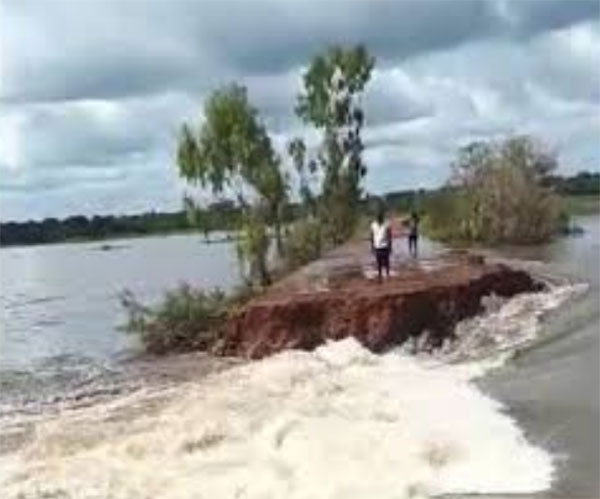 La rupture d’un barrage plonge six communes dans le chaos…