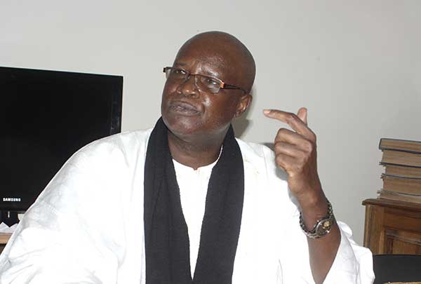 L’ancien ministre de l’Éducation Kalidou Diallo critique un arrêté controversé…