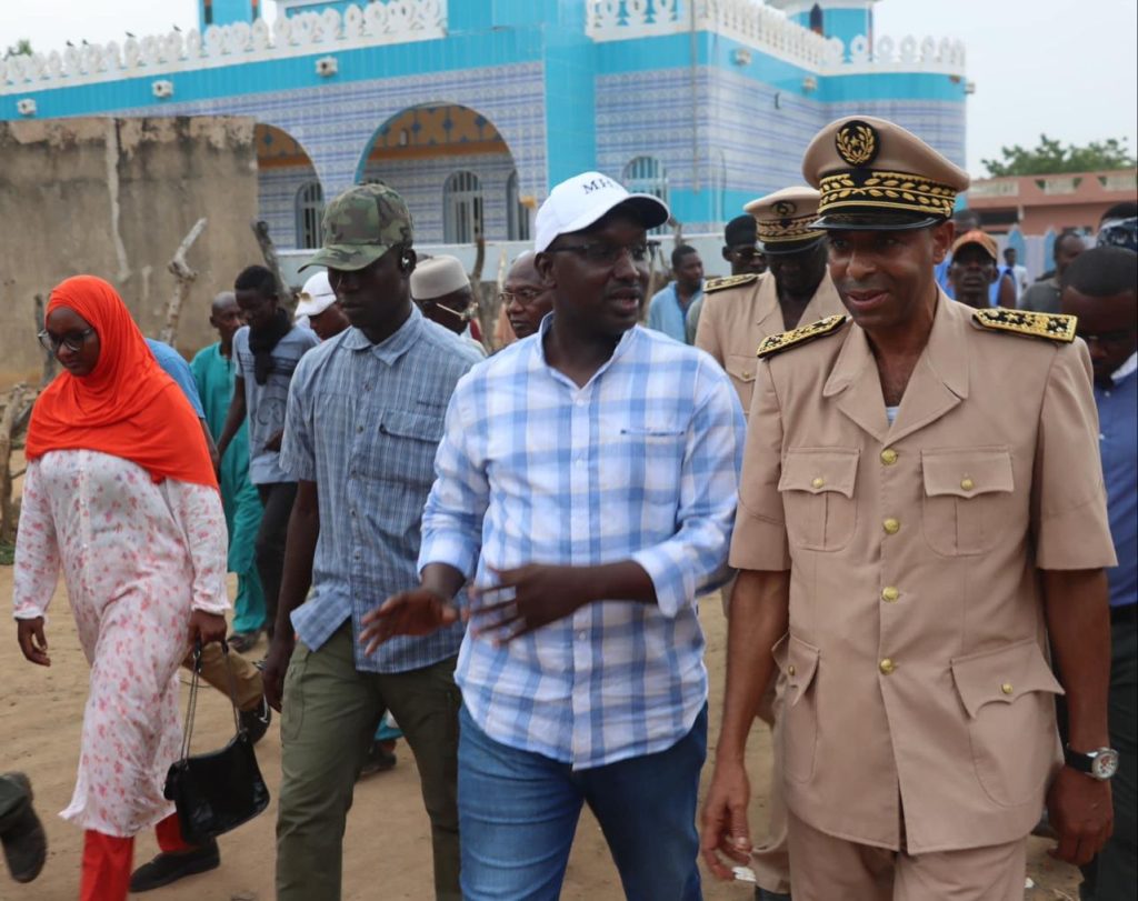 Le ministre Cheikh Tidiane Dieye au chevet des sinistrés de Matam