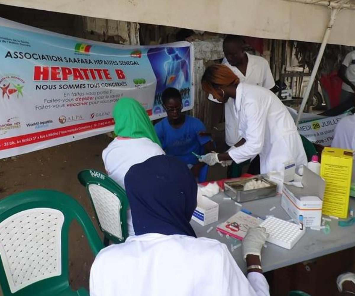 Lutte contre l’hépatite B au Sénégal : un projet pour stopper la transmission mère-enfant